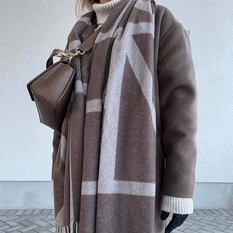 Letter Jacquard Geometric Pure Wool Scarf Tassel All-match Autumn and Winter Thickening Warm Shawl