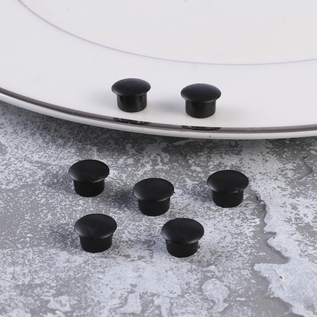 100 Stück dekorative Schraubenabdeckungen für Scharnierplatten, 10 mm, Kunststoff, für Schrank, Schrank, Tür, keine Werkzeuge erforderlich, Schwarz