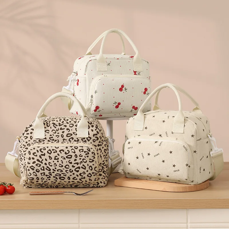New Fashion Printed Velvet Light Handheld Meal Bag Simple Large Capacity Lunch Box Student Bento Bag Insulated Lunch Bag 2026