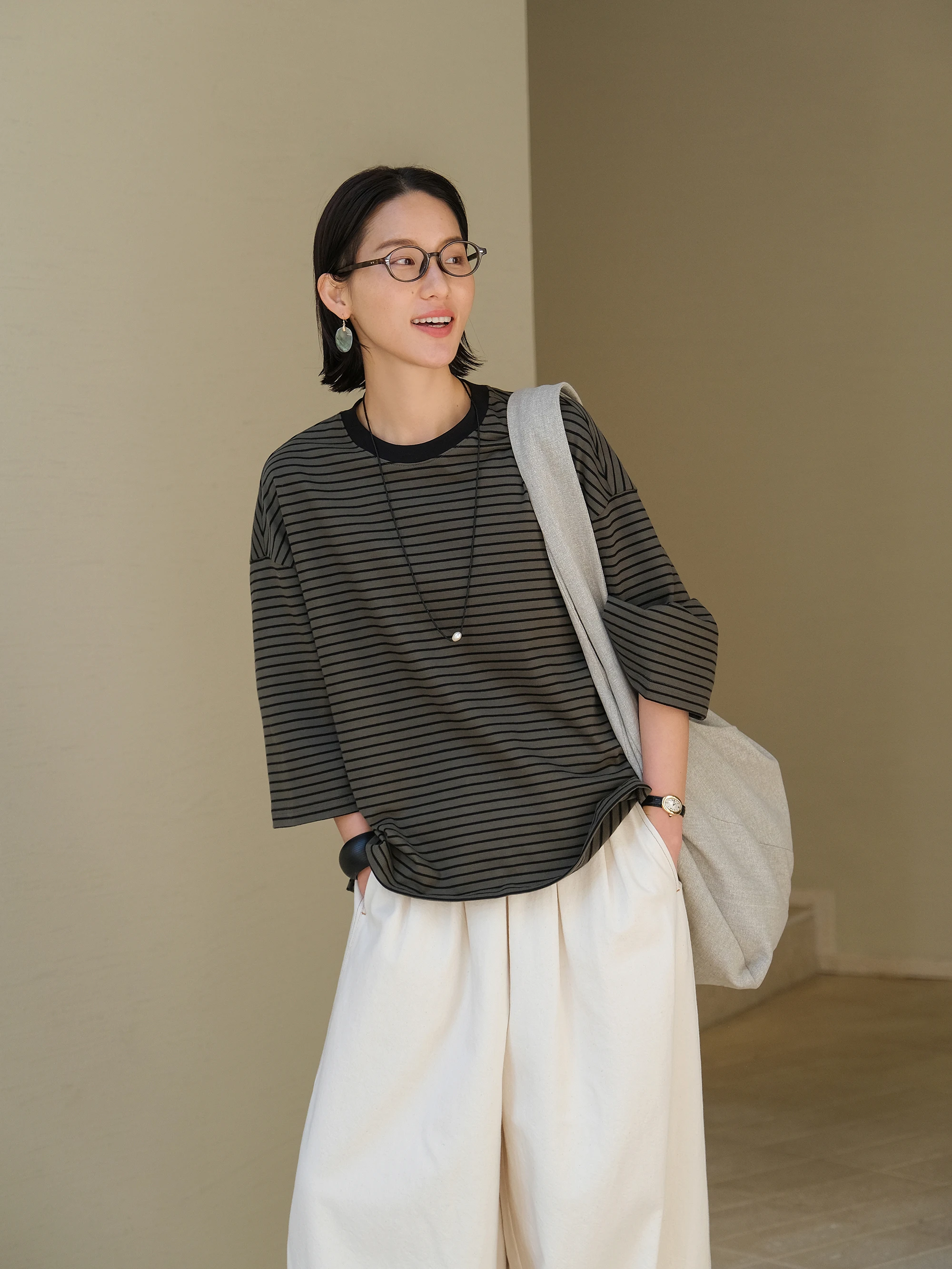 

Loose Fit Striped round Neck Short Sleeve Knitted Cotton T-Shirt Comfortable Casual Style for Women Spring Season Fashion