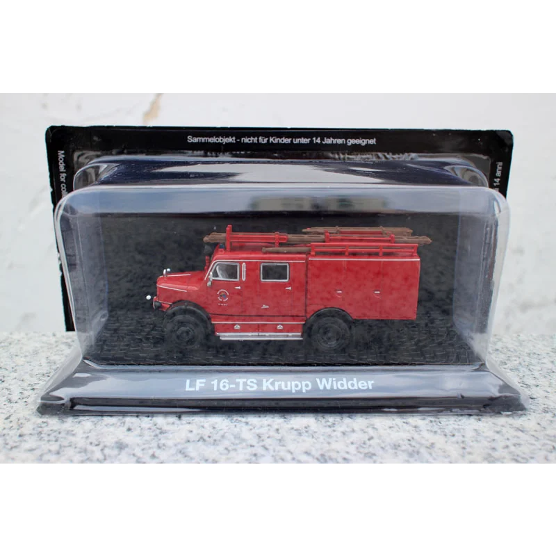 Diecast 1/72 escala motor de bombeiros lf 16 ts krupp widder escada antiga liga modelo de carro brinquedo colecionável presente lembrança exibição ornamento