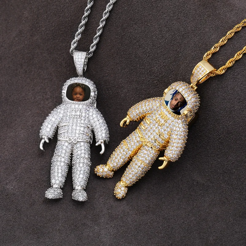 Custom Photo Frame Astronaut Pendants Necklace for Men AAA CZ Stone Paved Bling Iced Out Hip Hop Rapper Jewelry