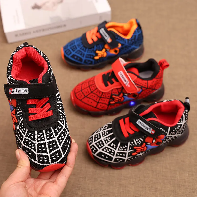 

Кроссовки для мальчиков, баскетбольная детская спортивная обувь со светодиодной подсветкой, модная нескользящая детская уличная студенческая дизайнерская обувь из искусственной кожи, размер 21-32