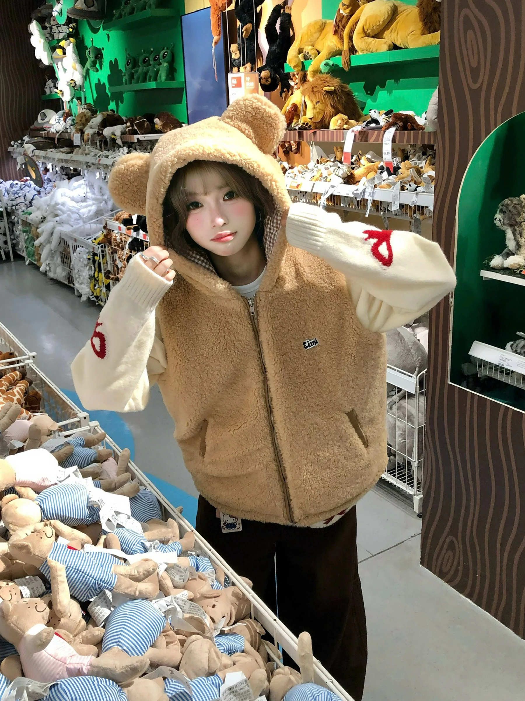 

Оригинальный милый жилет с ушками медведя, женский, осенне-зимний, на хлопковой подкладке, свободного кроя, с капюшоном, с наплечными подушечками, универсальный, Tagkita, полиэстер...