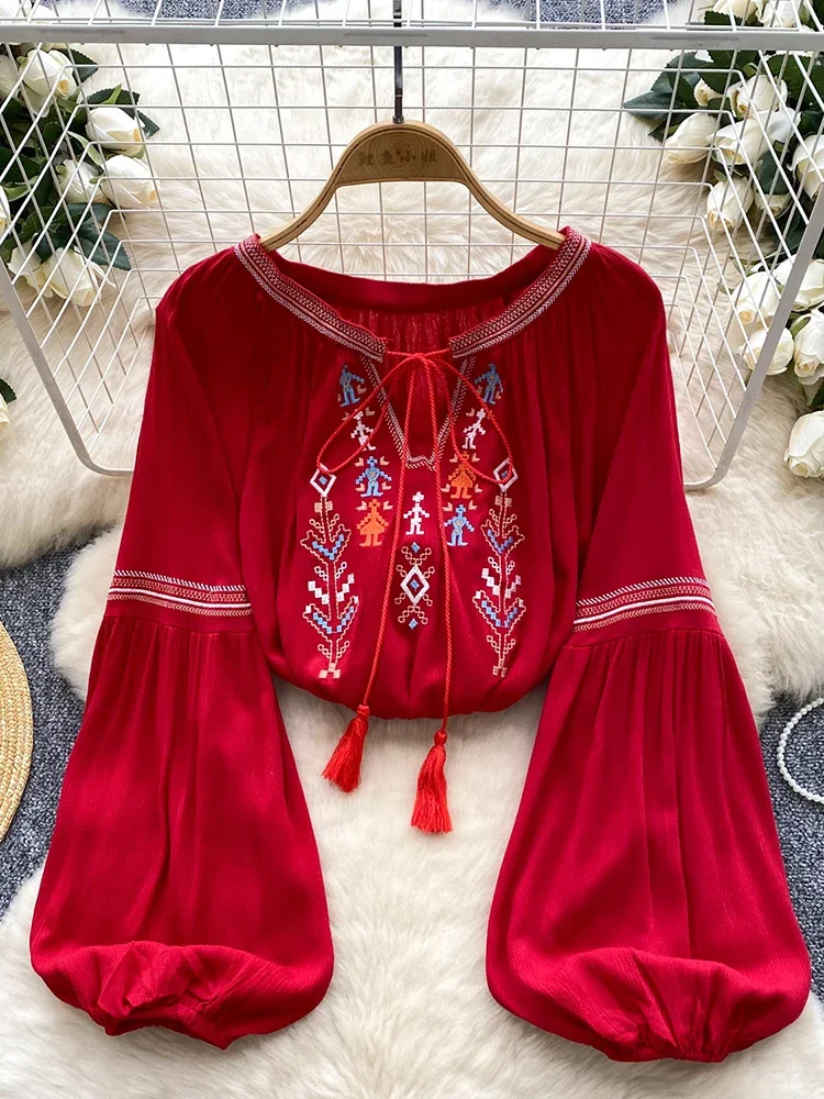 

Spring Autumn Lndie Folk Embroidered Blouse Women's New Lantern Sleeves Versatile Casual Loose Bohemian Vacation Top Female D18