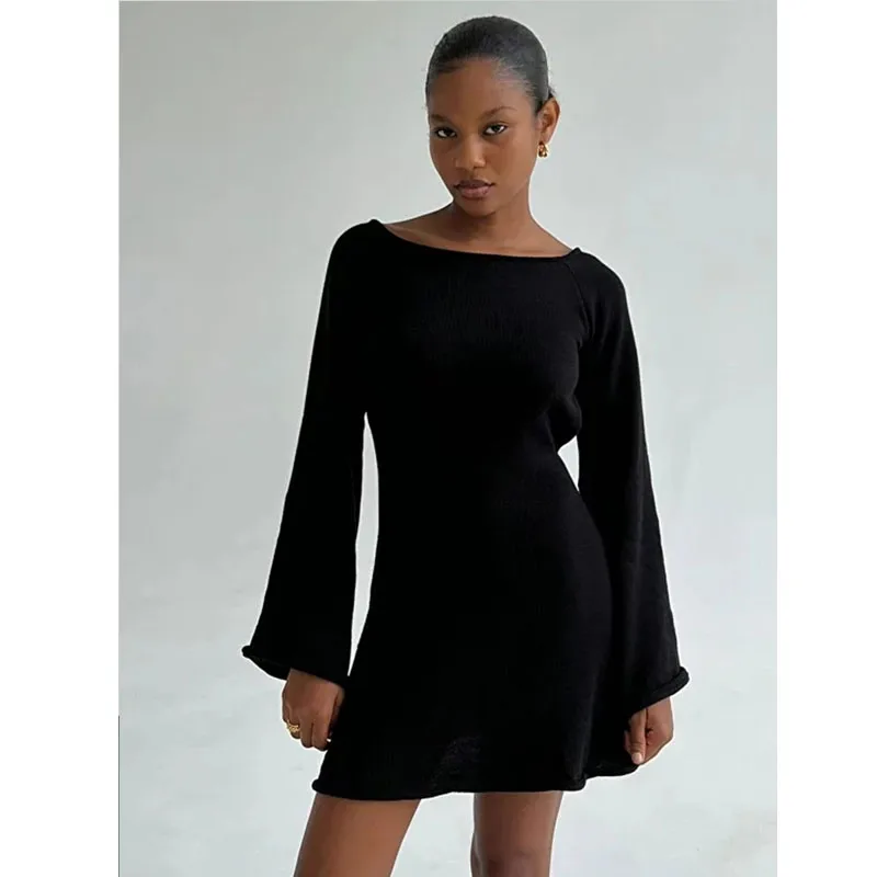 Long-sleeved knitted backless sexy dress autumn and winter 2023 bell-sleeved tight holiday skirt basic style simple sexy fashion