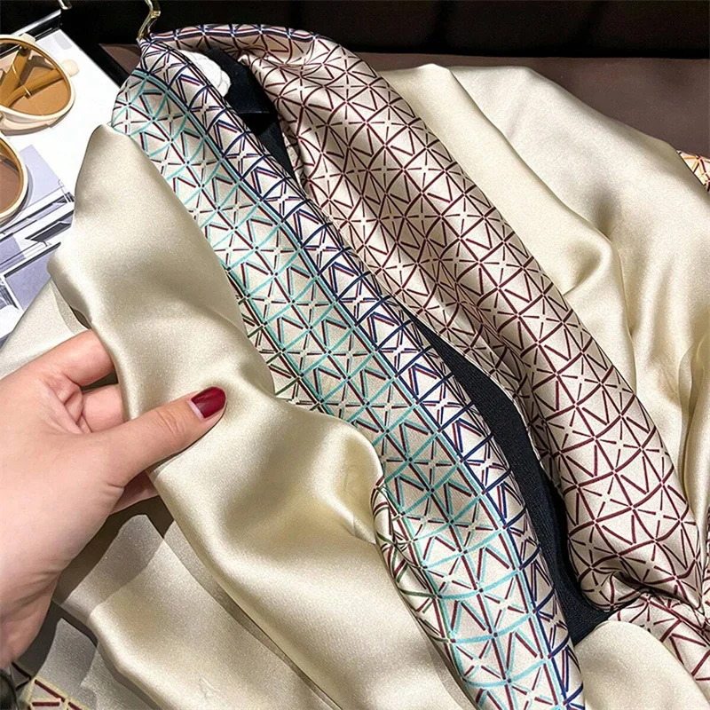 2024 Seiden schals Frauen Luxusmarke Hijab Schal Blumen Foulard Femme Schals Wraps Seide Bandana Kopftuch Hijab Strand Poncho