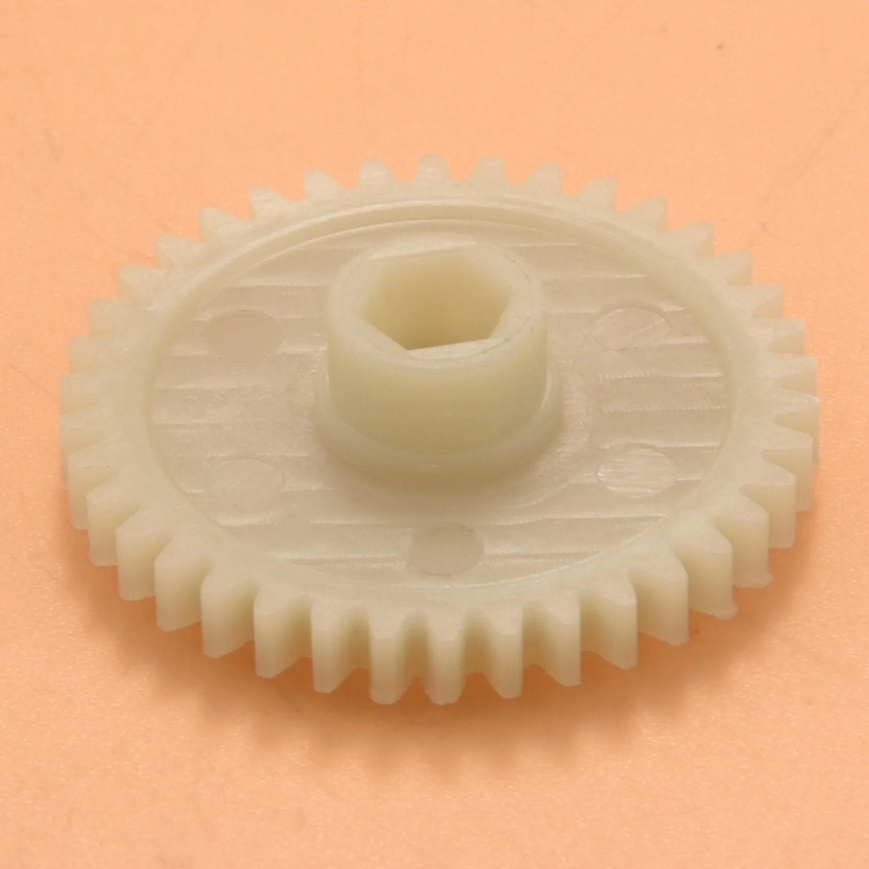 

FRIHA-4 шт. основная приводная шестерня 38T для SG 1603 SG 1604 SG1603 SG1604 1/16, запасные части для радиоуправляемых автомобилей, аксессуары