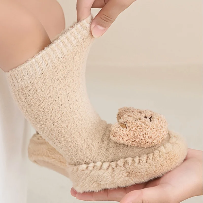 Autumn Winter Newborn Baby Walking Socks Shoe Infant Leather Sole Socks Mink Velvet Thicken Warm Cartoon Bear Kids Floor Socken