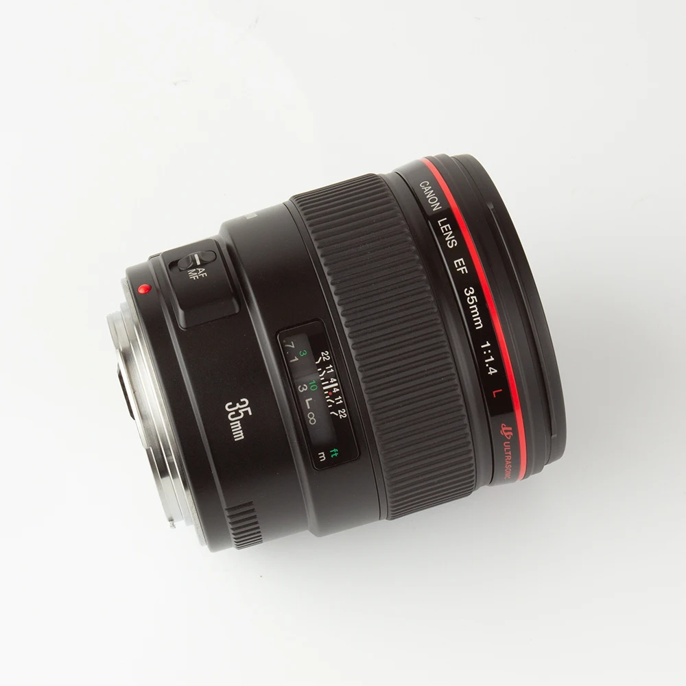 Canon EF 35mm f/1.4L USM Lens