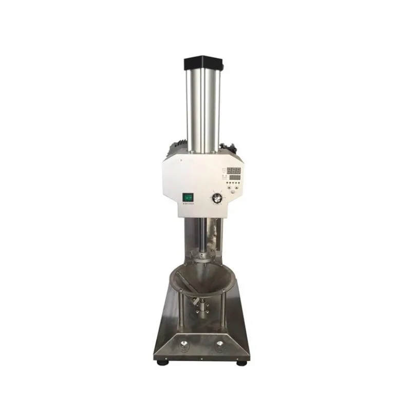 Peeling machine, high-yield peeling coconut peeling machine