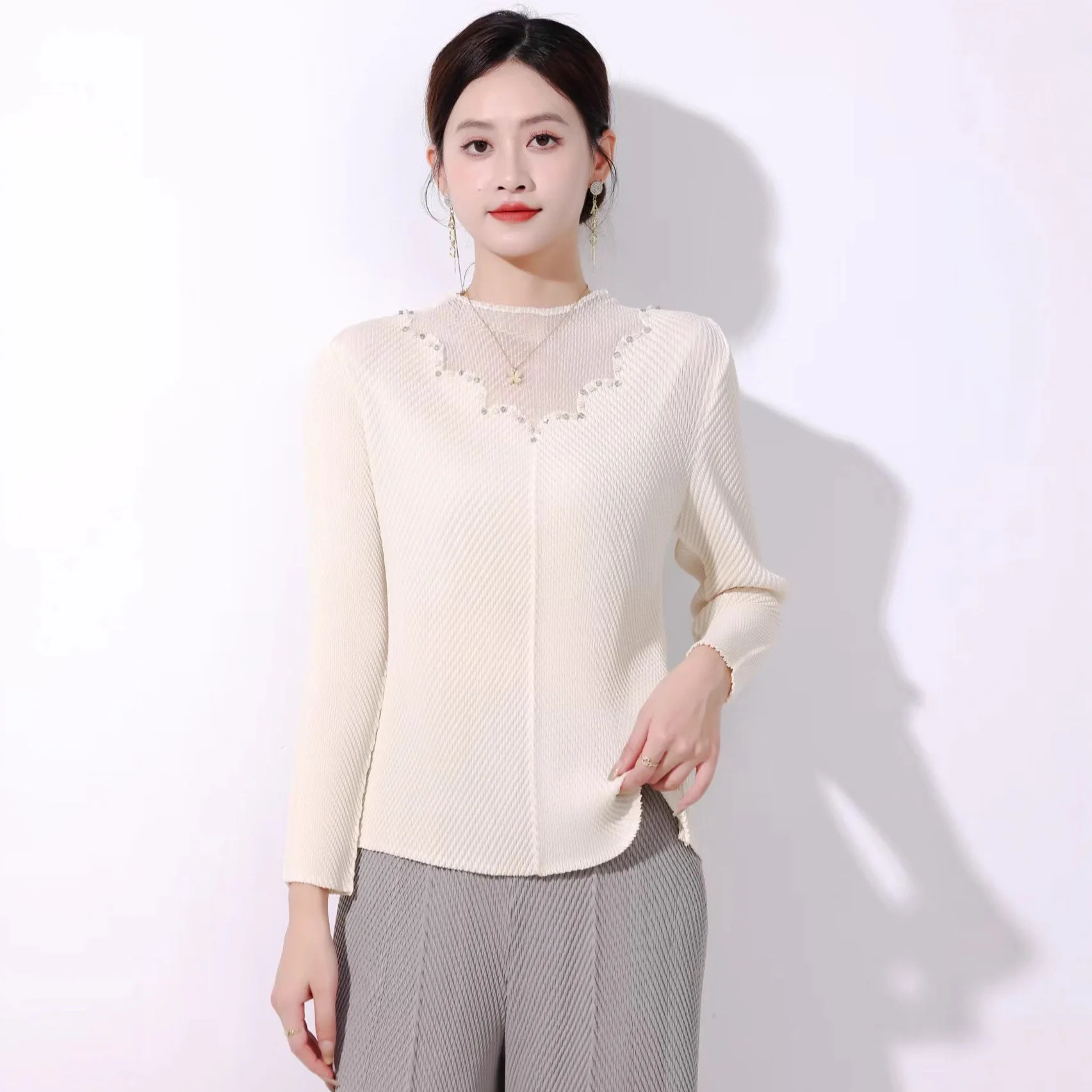 Miyake Fold 2025 Autumn New Knitted Shirt Women's Long Sleeve Versatile Lace Splicing Round Neck Single Wear Casual Top Pleats