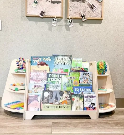 Factory Sale Modern Wooden Montessori-Inspired Toy and Book Organizer Room Shelf Bookcase Kid Corner Shelf for Toys and Books