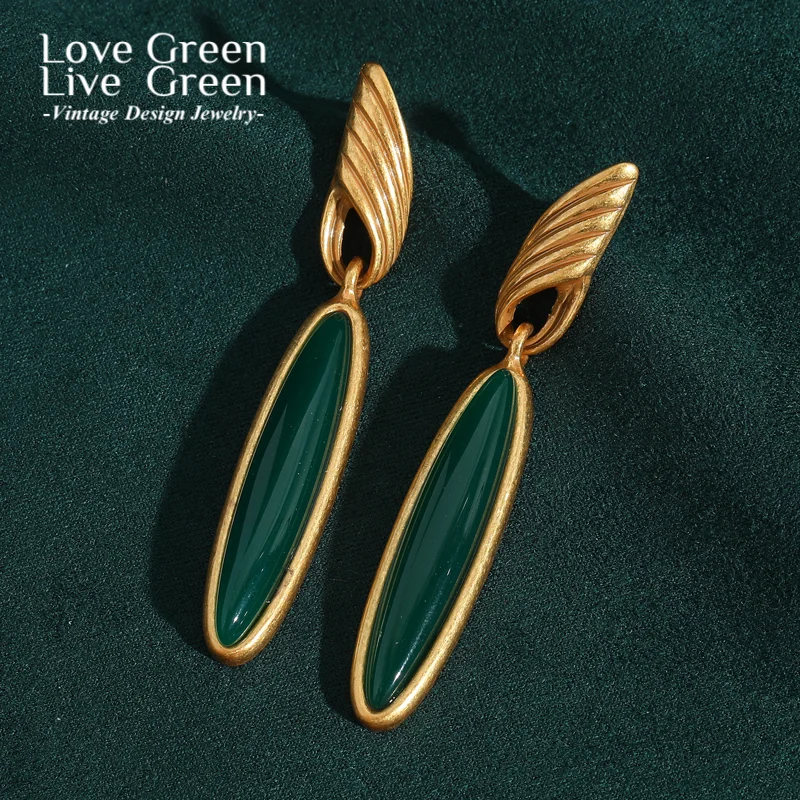 

Vintage Emerald Stone Long Earrings High Quality Willow Leaf Drop Woman Accessories Antique Gold Color Luxury Jewelry Christmas