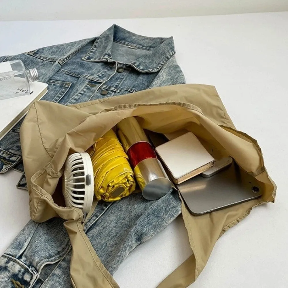 قابلة لإعادة الاستخدام سلسلة المفاتيح الصغيرة حمل حقيبة خفيفة الوزن صديقة للبيئة حقيبة تسوق قابلة للطي حلقة رئيسية سعة كبيرة قابلة للتوسيع حقيبة قابلة لإعادة الاستخدام