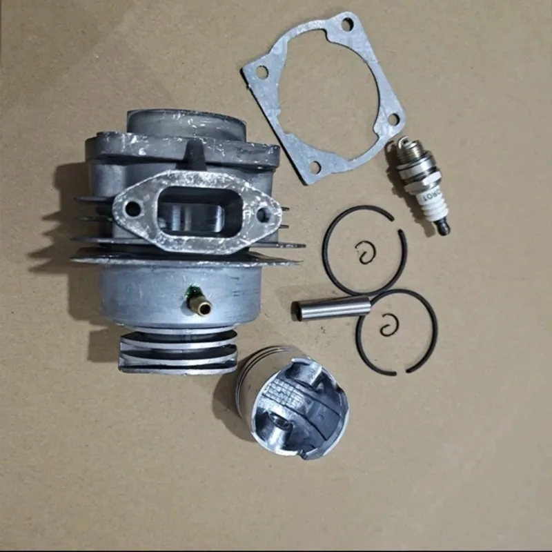 Suitable for Hangkai 3.5/3 Horsepower Horse Outboard Motor Accessories Cylinder Head Cover Pad Piston Ring Spark Plug Cylinder