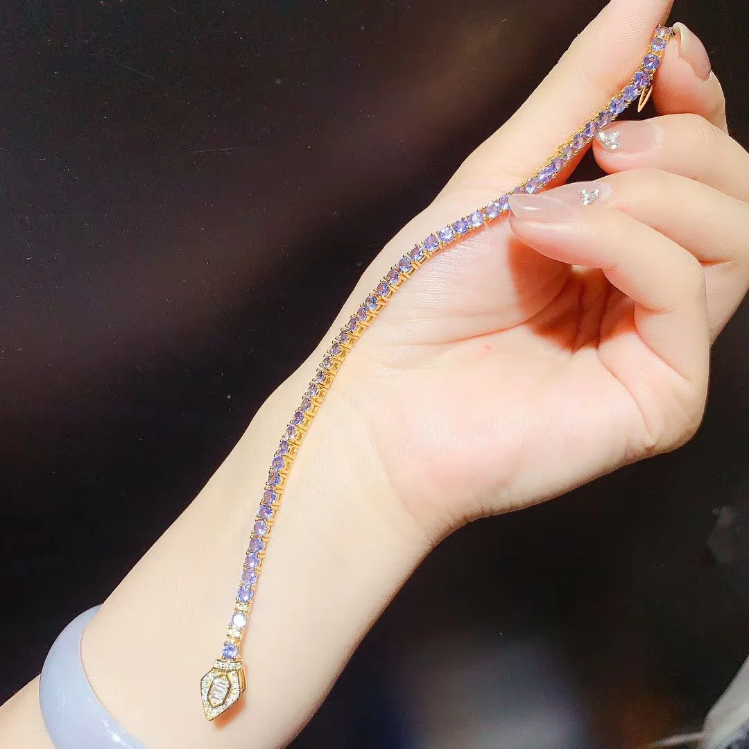 KJJEAXCMY High End Women's Bracelet Natural Tanzanite S925 Silver with Electroplating Boasting High Clarity Full Brilliance