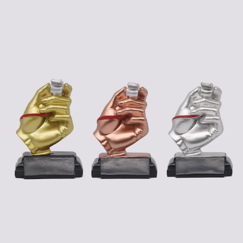 

Football trophy, referee whistle award, gold-plated resin handicraft, best referee