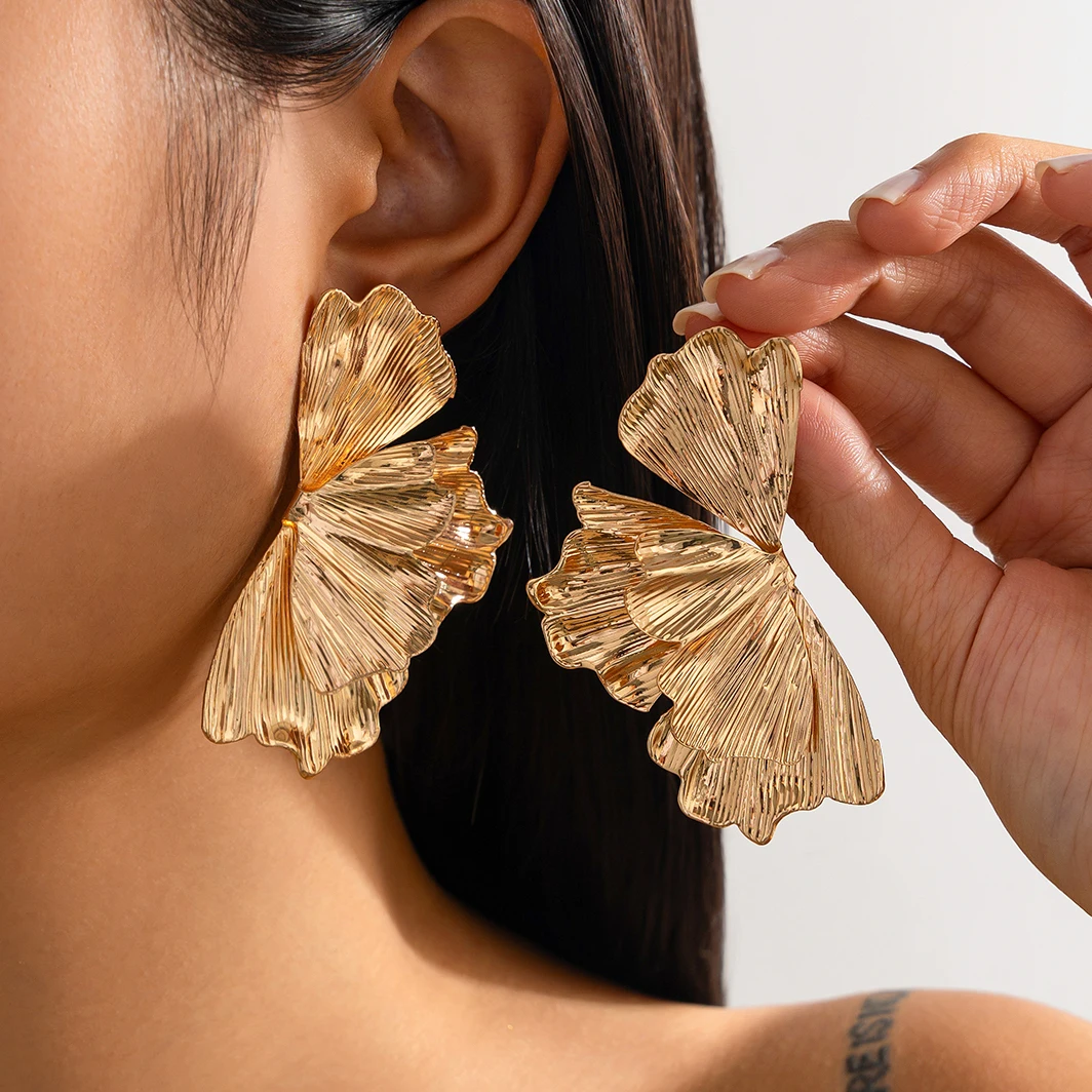Ingemark Exaggerated Maple Leaf Stud Earrings Trend 2025 for Women Punk Geometric Piercing Earrings Grunge Jewelry Steampunk New