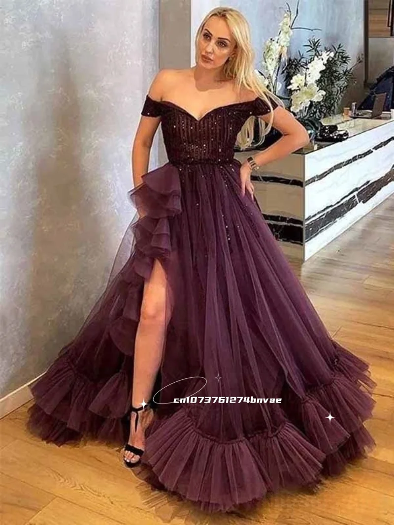 Zijsplit bordeaux galajurk off-shoulder a-lijn tule speciale gelegenheid jurk pailletten ruches lange avondjurk op maat