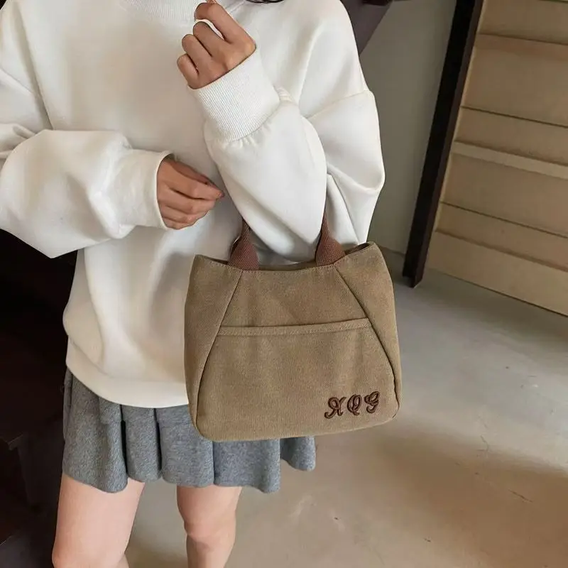 Retro-Canvas-Einkaufstasche zum Pendeln zur Arbeit. Kleine lässige Canvas-Tasche für Damen. Handgehaltene Tragetasche. – Detail 14