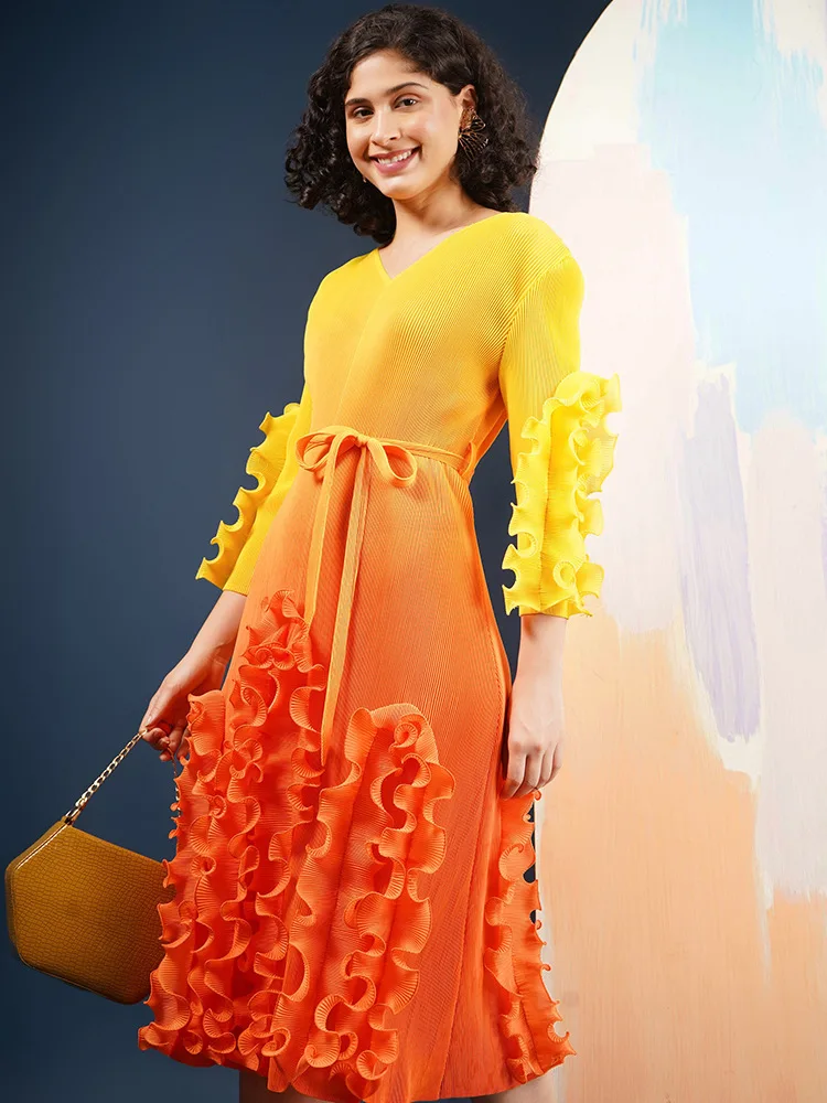 

Miyake Edible Tree Fungus Dress Women Long Sleeve V Neck Vintage Ruched Lace Up High Quality Ruffles Gradient Party Dresses