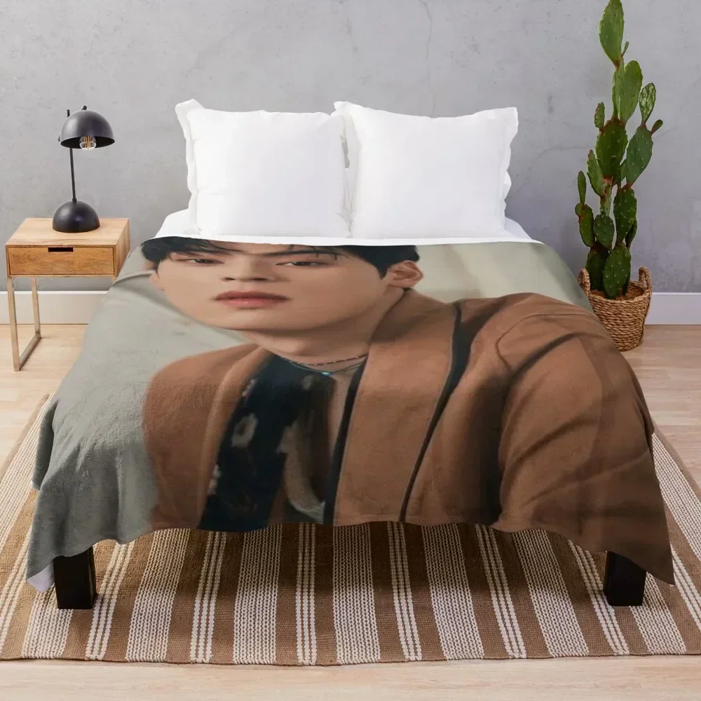 Astro Cha Eun-woo Throw Blanket Modern Design Soft Blanket for Home Decor