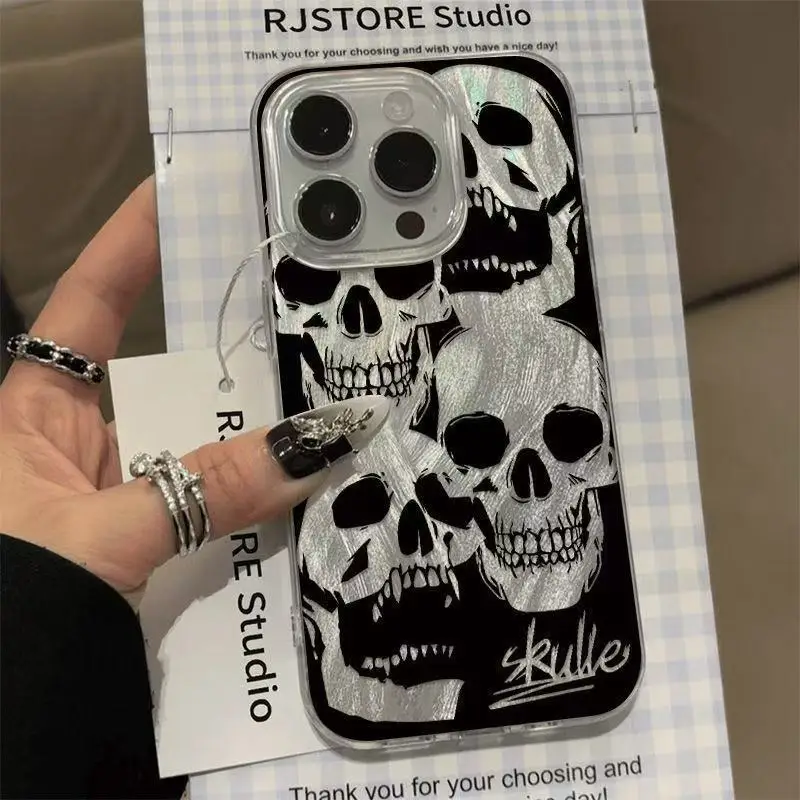 ハロウィン 悪魔 スカル スマホケース iPhone 17 16 15 14 13 12 11 Pro Max XR XS MAX 7 8 PLUS Air対応 耐衝撃 レーザーカバー