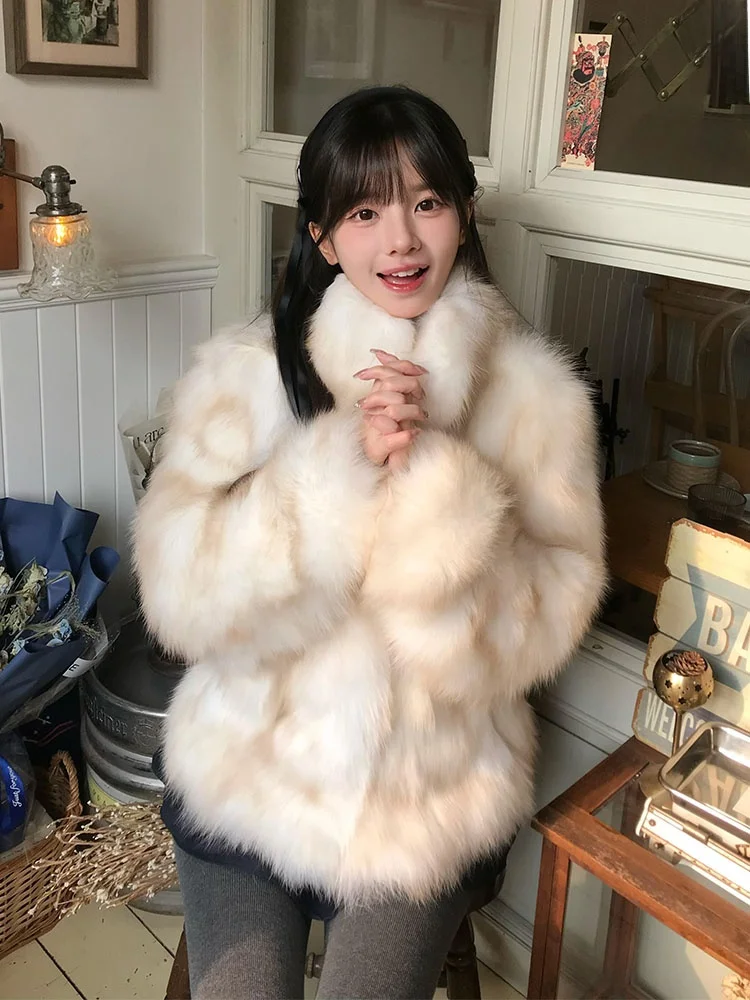 

Thickened Short Fur Coat Women's Stand Collar Eco-friendly Fur Top Casual Style Long Sleeve Loose Fit Winter New Arrival