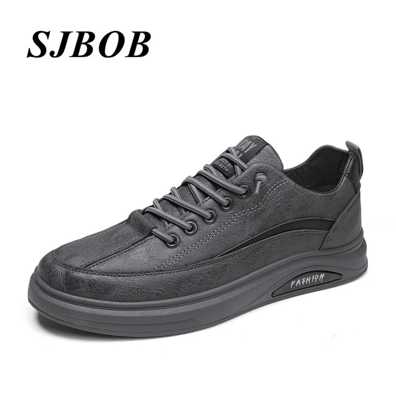 

Cheap Grey Men's Skateboard Shoes Size 39-44 Leather Man Skate Shoes Comfort Anti-Slip Flat Sneakers Male Zapatillas De Deporte