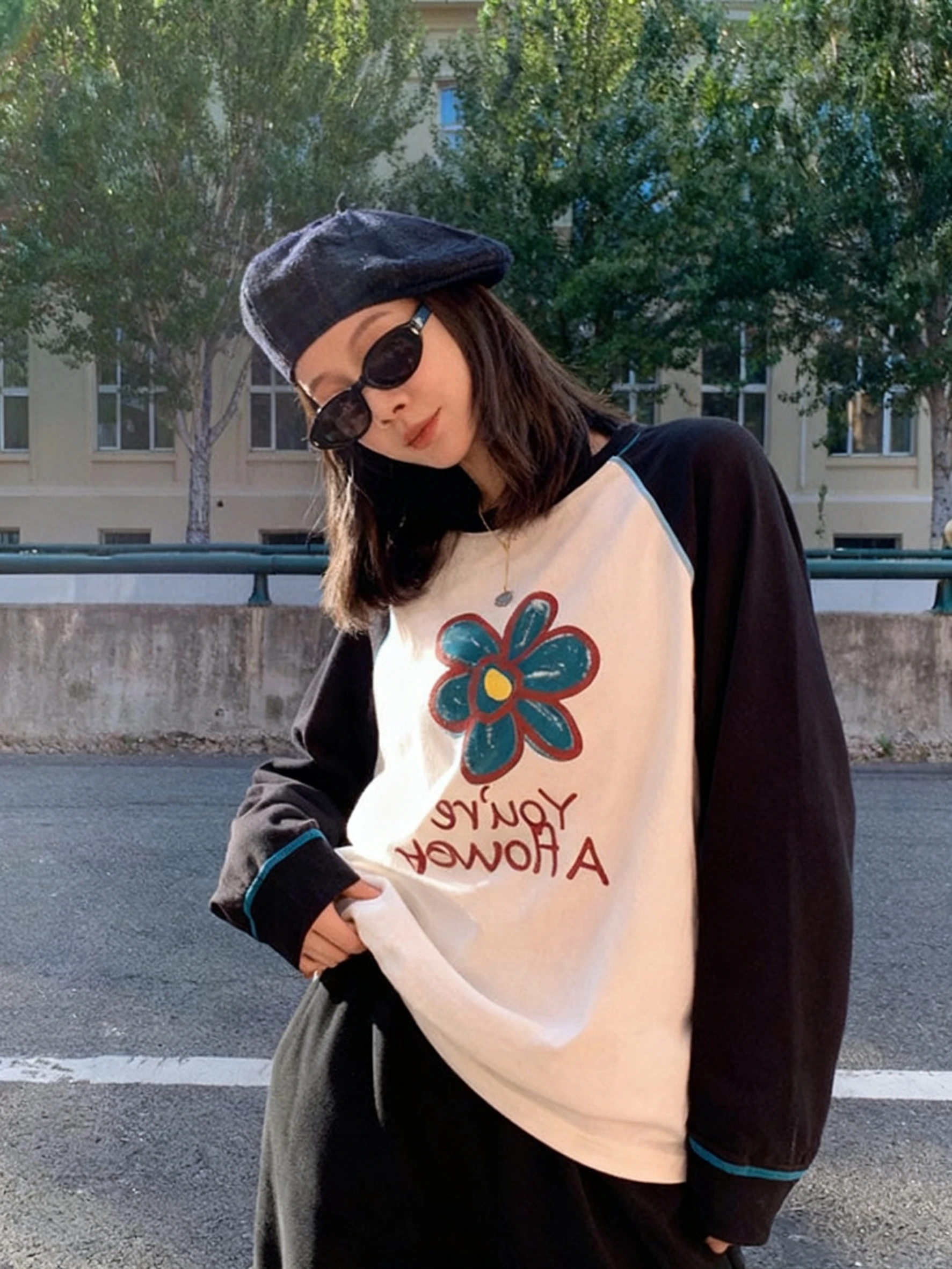 تي شيرت نسائي صيفي أساسي بأكمام طويلة من القطن بشريط مجوف وفتحة جانبية متجدد الهواء في الحرم الجامعي ملابس خفيفة للسفر للشباب بسيطة #4