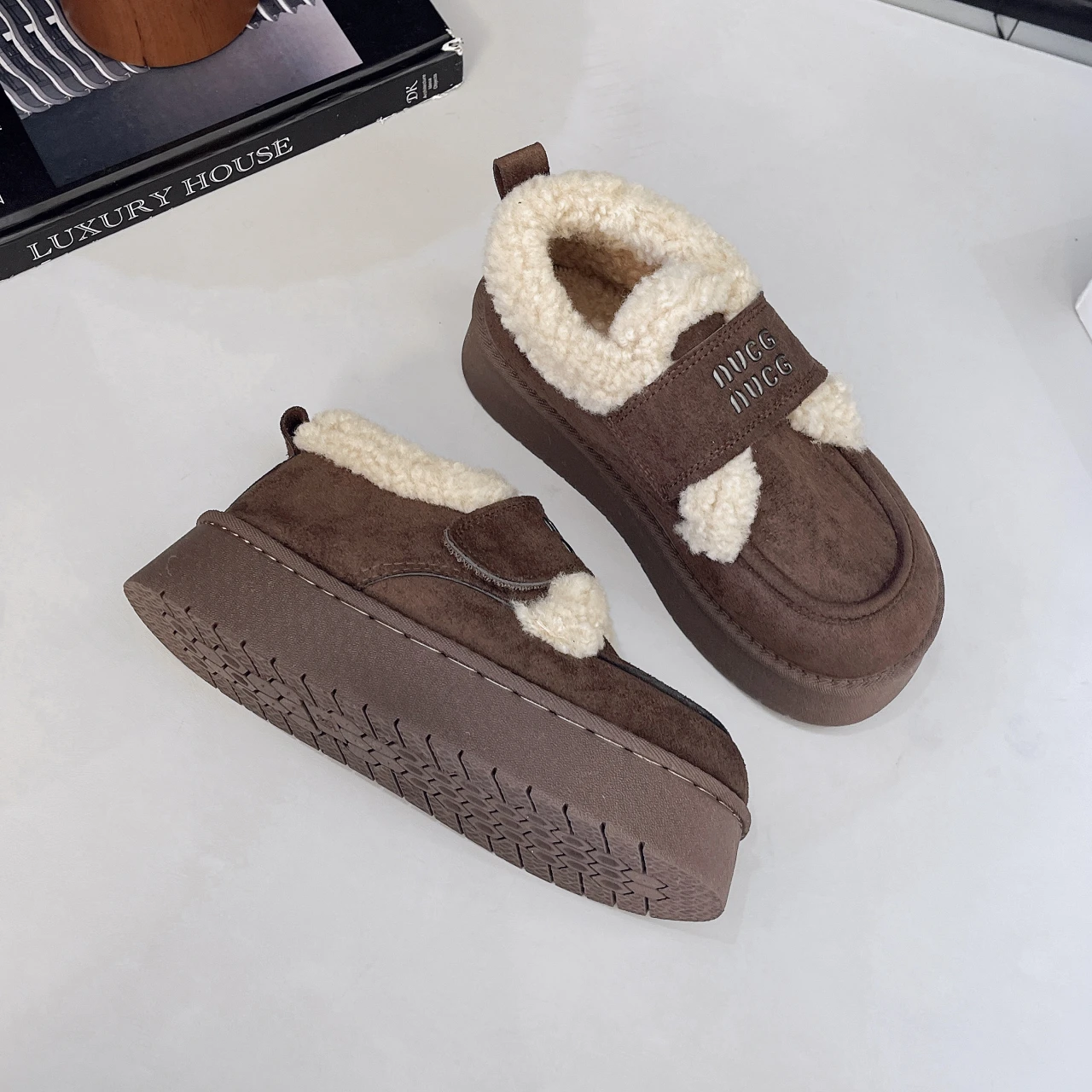 2026 Neue Mode Winter Warme Baumwollschuhe Leichte Plüsch Rutschfeste Komfort-Schneestiefel Verdickte Weiche Sohle Schuhe Größe 35-40 – Detail 14