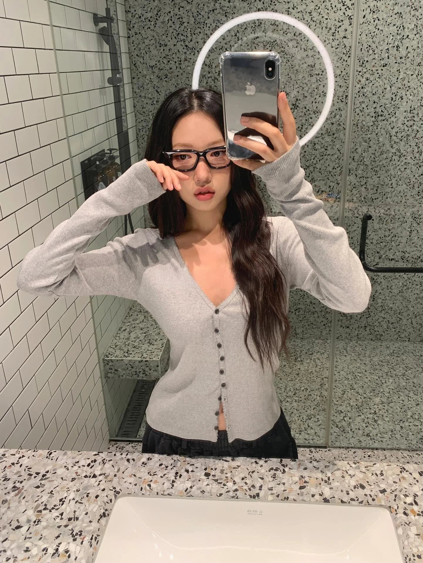 Cseta de Manga Larga Ajustada con Cuello en V, Estilo Cárdigan con Botones, Moda Coreana, Borde con Pequeñas Flores, Diseñ...