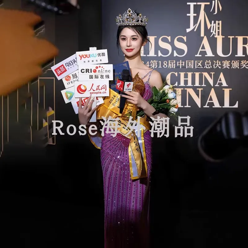 ที่กําหนดเอง International Miss Halo ประกวดความงามแต่งตัวเซ็กซี่ด้านข้างแยกคอนเสิร์ตนักร้องหญิง Belly STAGE Performance Dress