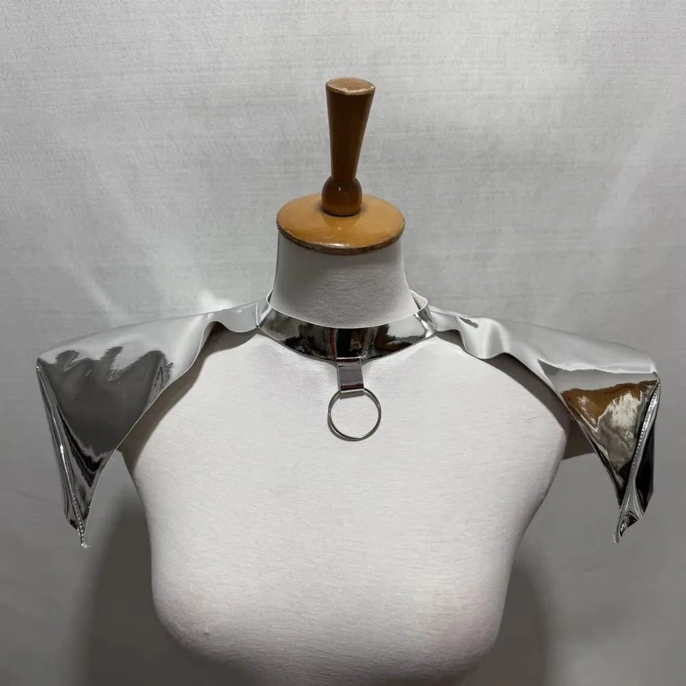 Gold-silberfarbene gemusterte Lederweste, Schulterpolster für Männer und Frauen, Bühnen-Performance-Accessoire, Tänzer, Sänger, Bar-Bühnenkostüm