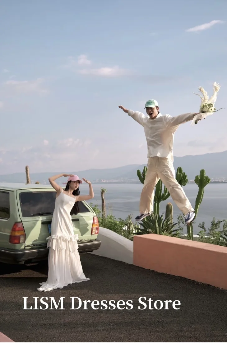 LISM Einfache A-Linie-Hochzeitskleider in Korea für Fotoshootings, weicher Tüll, bodenlang, quadratischer Kragen, Brautkleider ienia Singapur, individuell gestaltete Korsetts