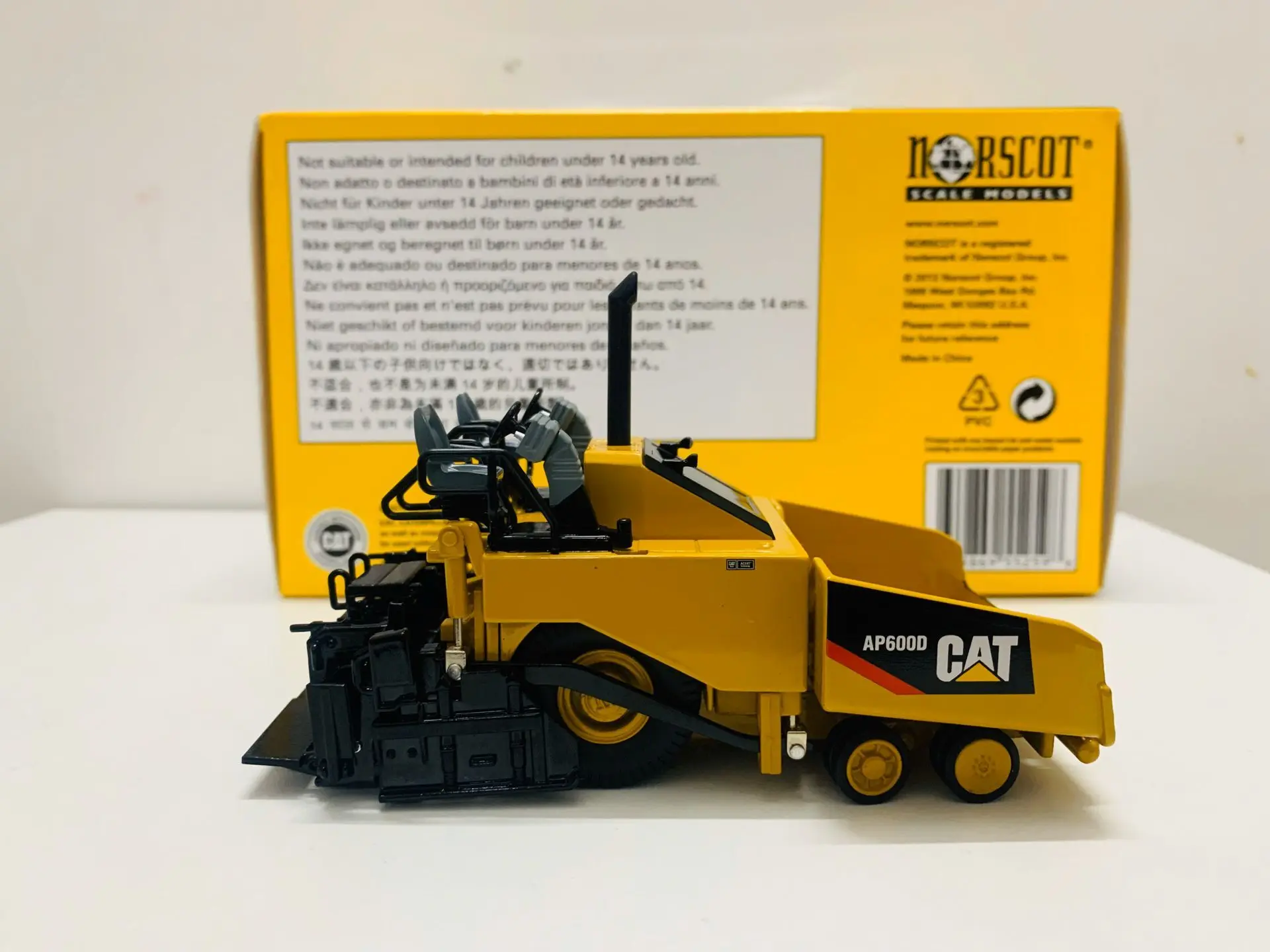 AP600D Asphalt Paver 1:50 Scale DieCast Model 55259