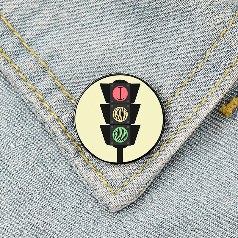 I Don’t Know Traffic Lights Pin Custom Funny Brooches Shirt Lapel Bag Cute Badge Cartoon Jewelry Gift for Lover Girl Friends