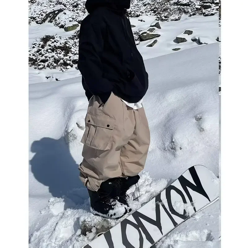 OT4-2025 شتاء جديد كبير الحجم الكاكي اللون بناطيل تزلج في الهواء الطلق يندبروف مقاوم للماء الثلوج الرياضة المرايل بنطلون التزلج على الجليد السراويل
