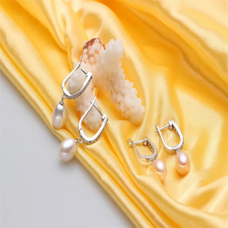 YWYC Horseshoe Buckle Freshwater Pearls Earrings for Women Crystal Zircon Hoop Earring Rice Pearl Jewelry Gift Wholesale