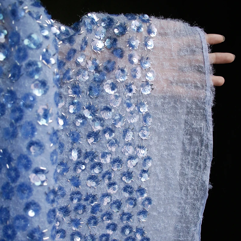 高級感のある青いプラッシュ生地、フラッシュネイルビーズ刺繍、スパンコール刺繍、縫製、ステージ衣装、子供服デザイン生地