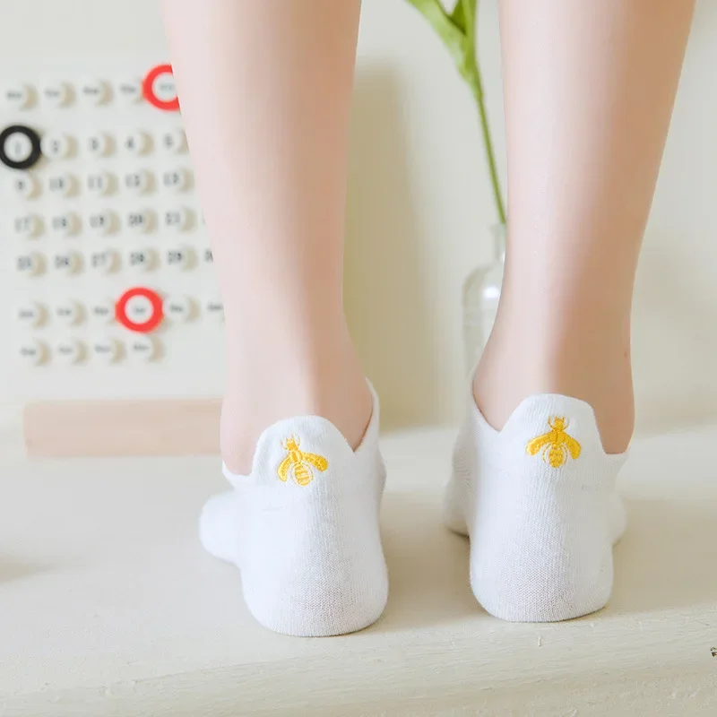여성용 만화 꽃 자수 보트 양말, 일본 패션, 미끄럼 방지 로우탑 양말, 단색 면 짧은 양말, 봄 및 여름