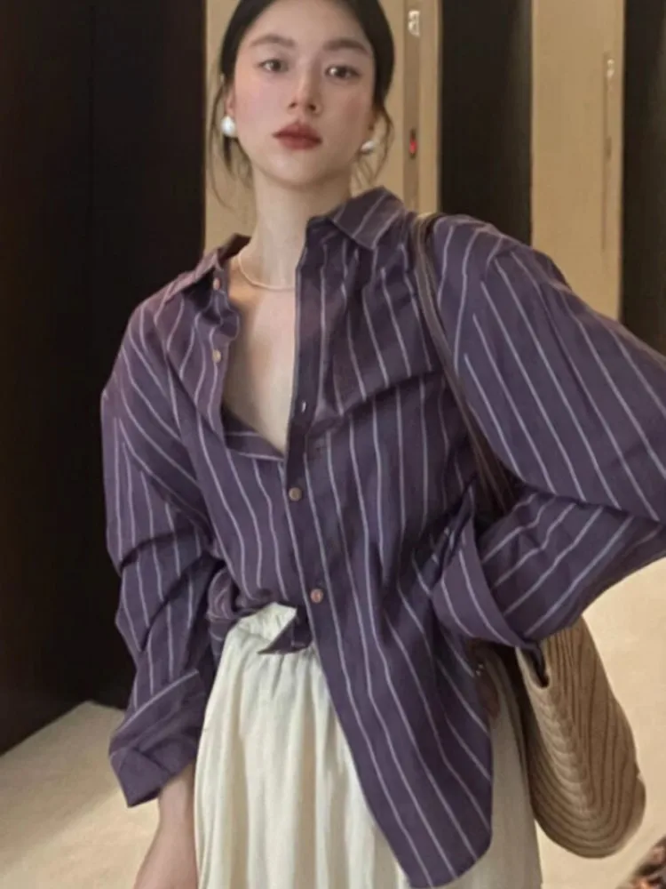 

Повседневная женская блузка в полоску с длинным рукавом, весна-осень, новый дизайн, свободный крой в гонконгском стиле, универсальный топ для отдыха, модная блузка