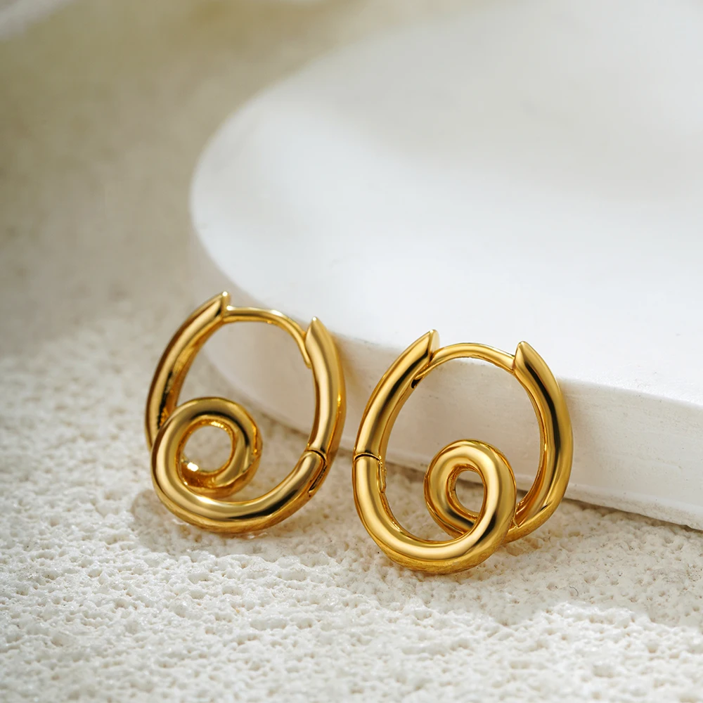 Exquisite Vortex Earrings for Women, with a Light Luxury Design, Fashionable Temperament, Unique Personality, Earrings, and Earr