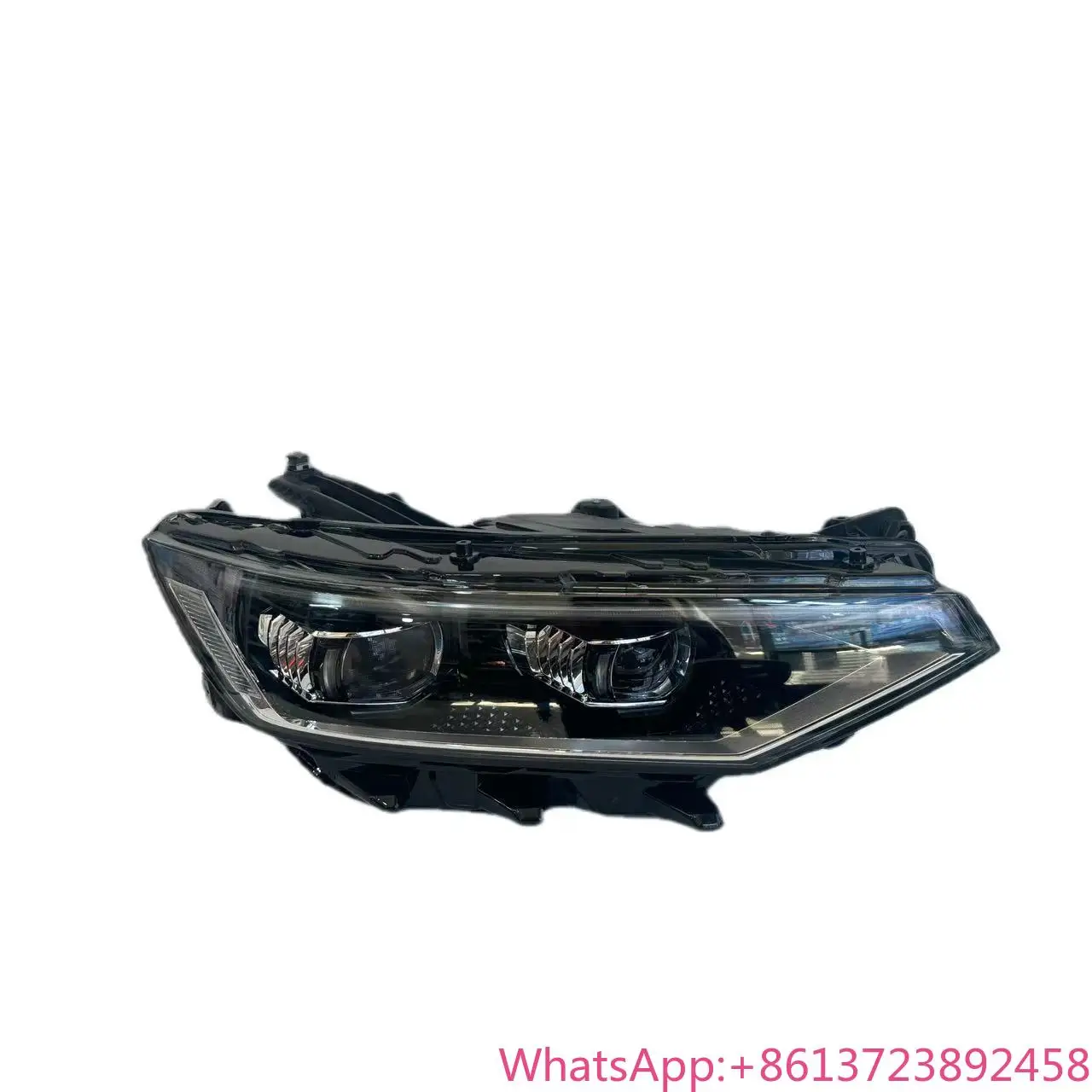 B8 B5 for Volkswagen Magotan  5PA High Configuration matrix IQ Headlights 2022-2024 Car Accessories