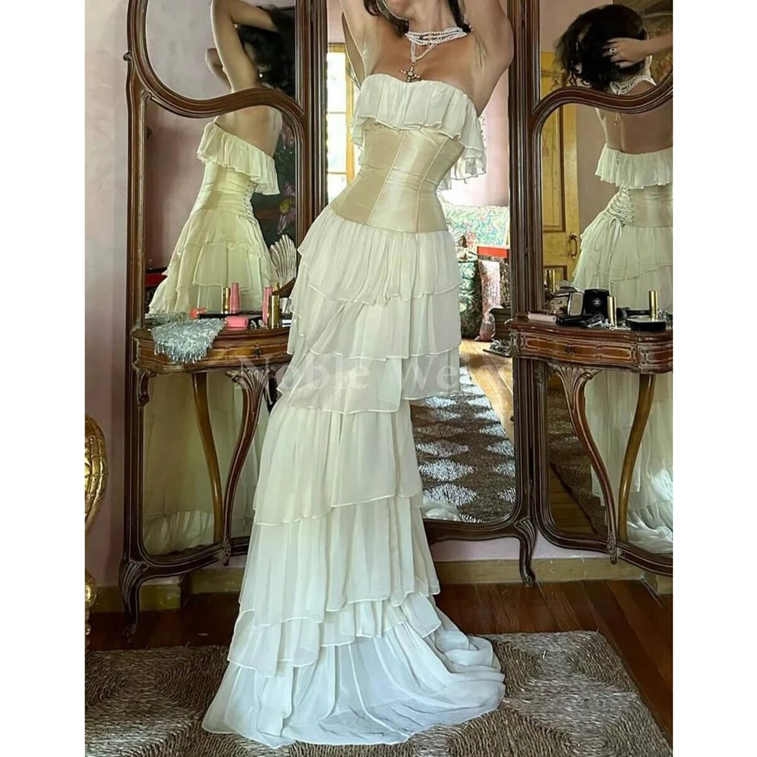 

Tiered Lace Up Back Wedding Dresses Sweetheart Chiffon Long Bridal Gown Customize