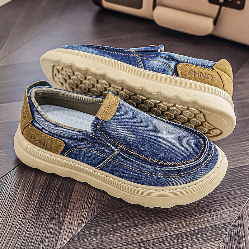 

2026 New Spring Summer Light Canvas Shoes Men Breathable Men Shoes Loafers Soft Comfortable Outdoor Flat Lazy Shoes for Male