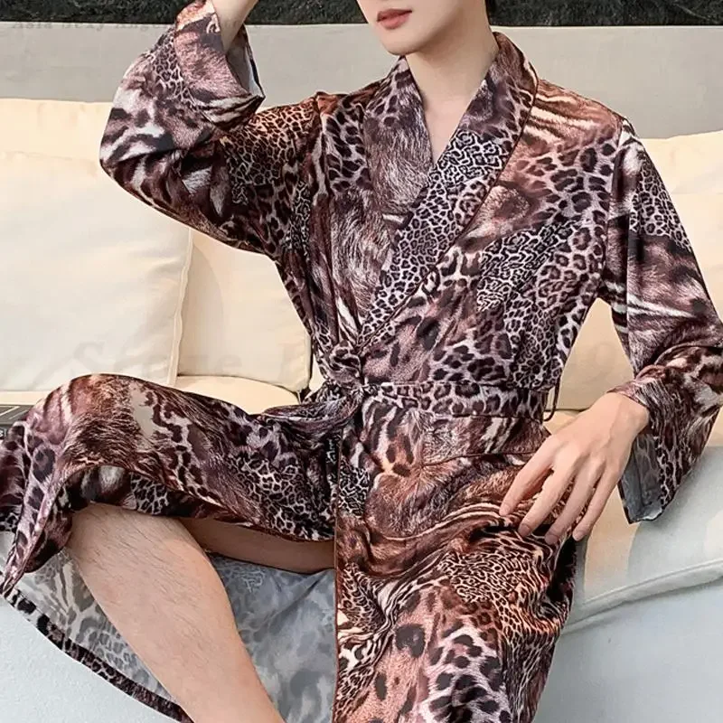 Male Sleepwear Silk Satin Long Sleeved Bathrobe Kimono Gown Fashion Leopard Print Robe Men Lapel Home Wear Nightgown Loungewear