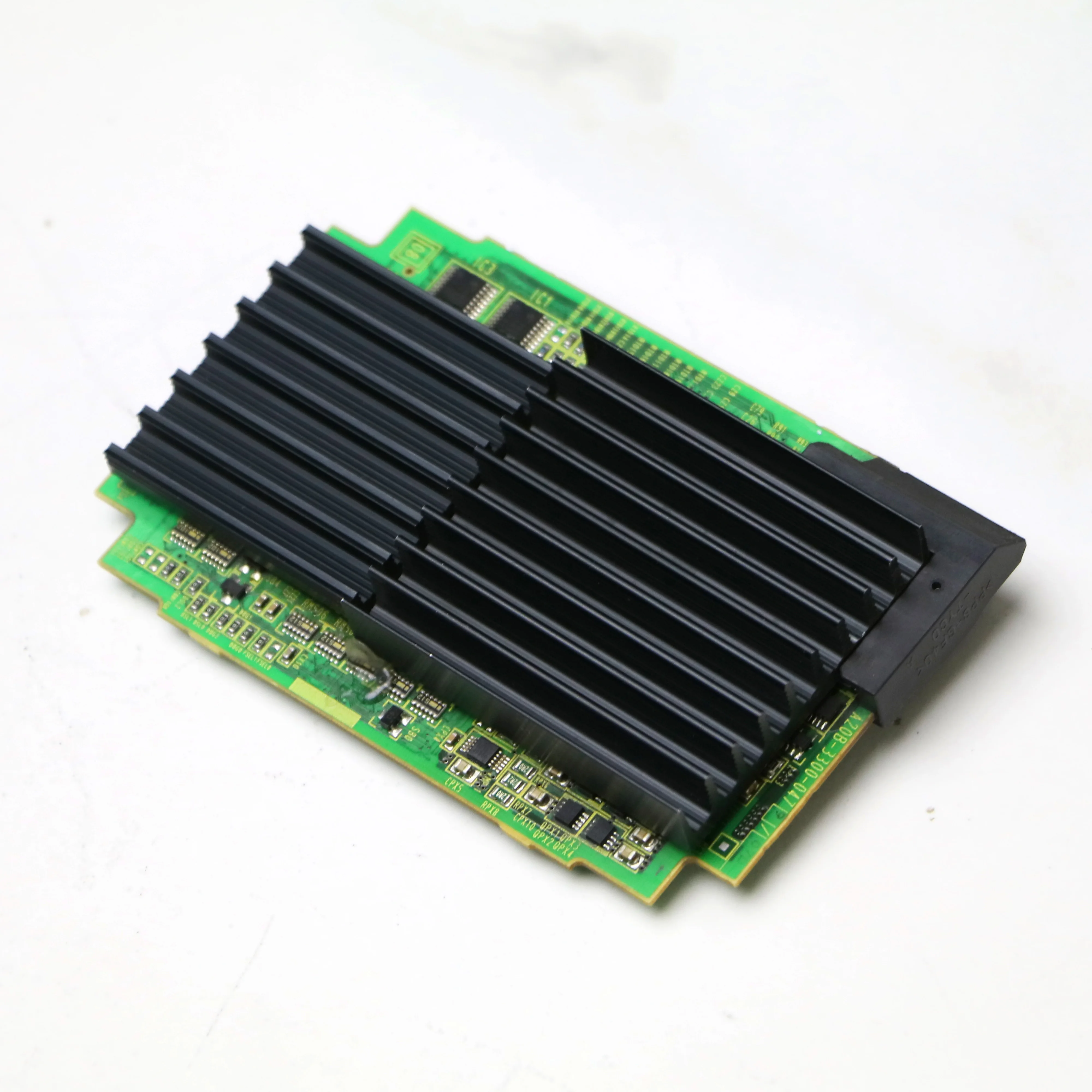 

Плата управления A20B-3300-0479, оригинальная, в наличии, с гарантией 1 год