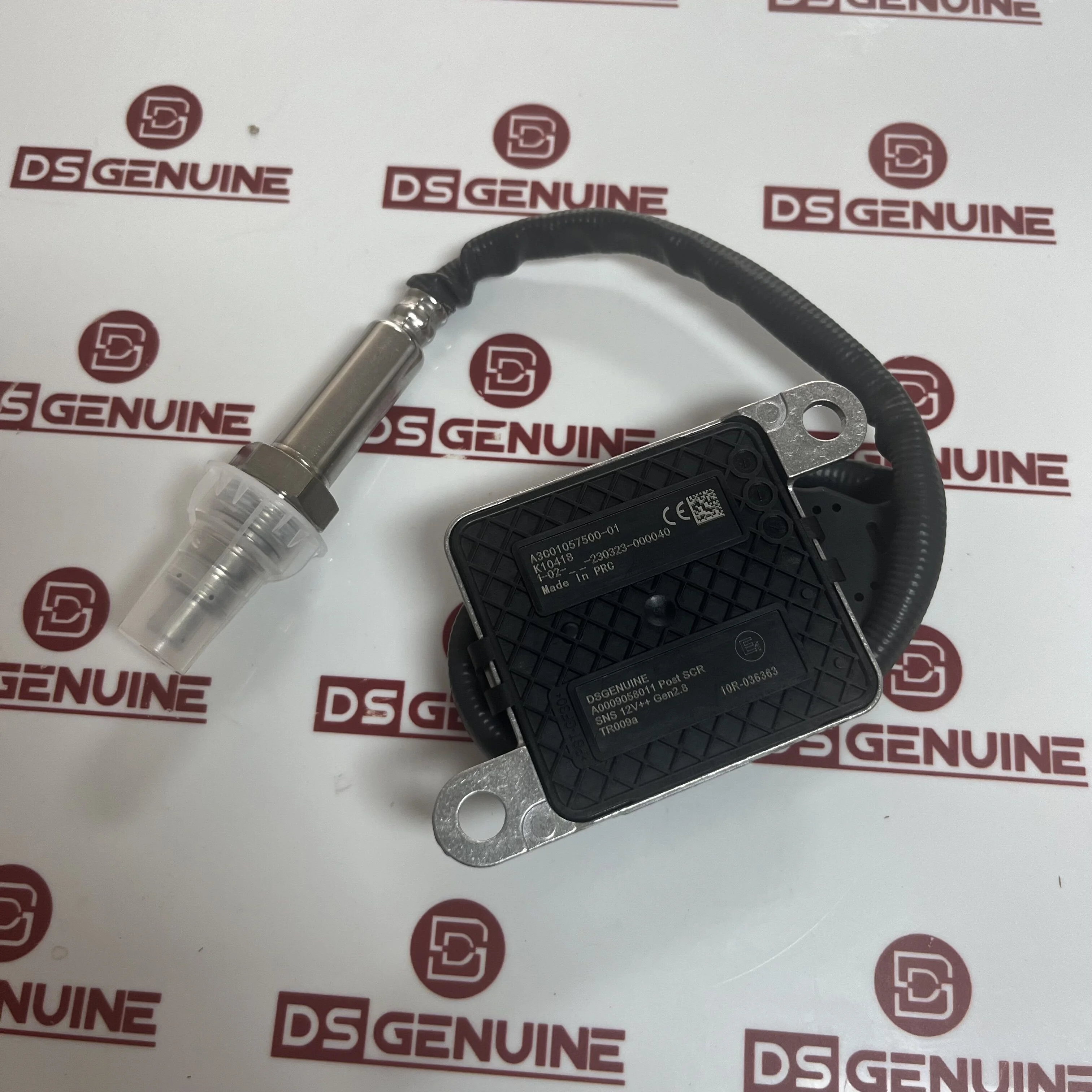 High Performance W907 W910 G-Class W463 Nox Sensor A0009058011